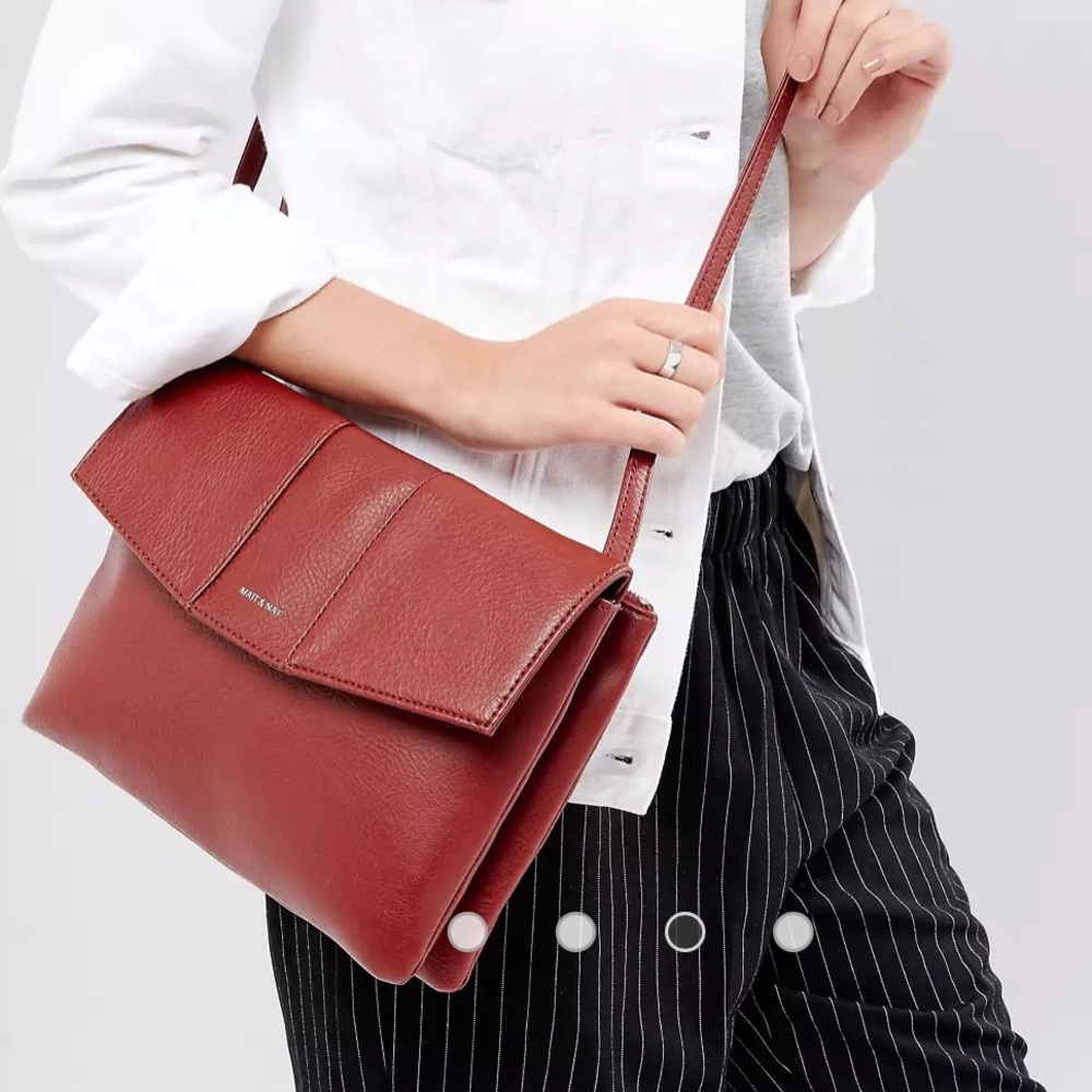 Matt & Nat crossbody purse